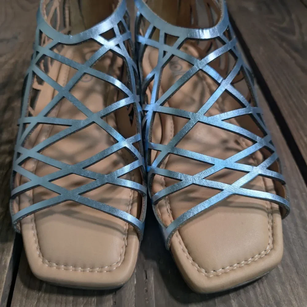GOLO Silver Sandals 8 - Picture 3 of 9